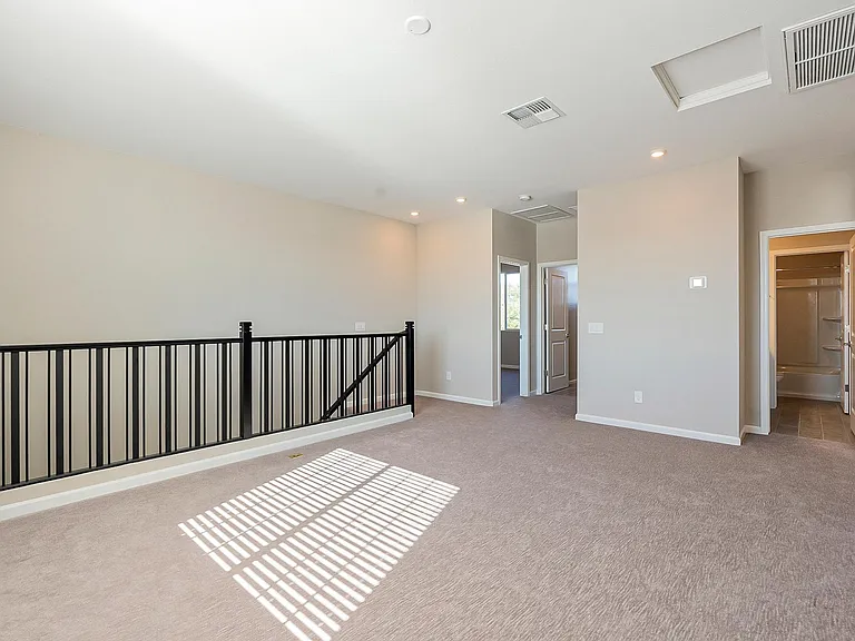 1434 E Pisa Dr — Photo 15