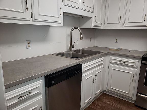 4th image of 3 Somerset Townhouses