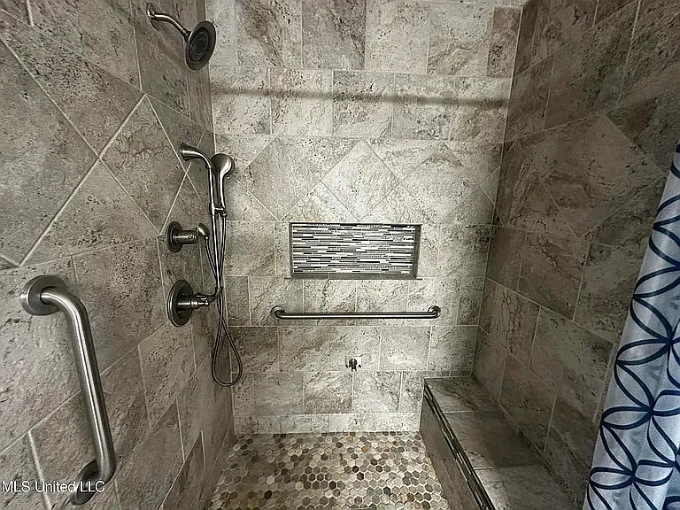 7927 Ridgedale Dr — Photo 12