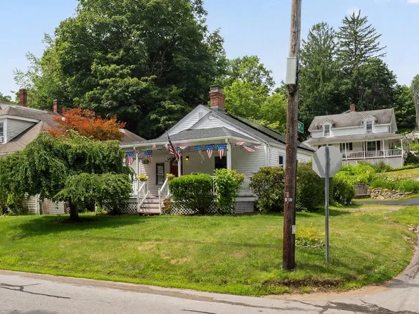 29 Pleasant St, Spencer, MA 01562