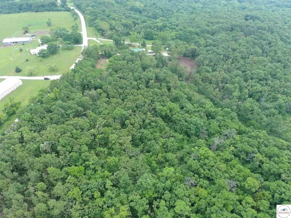 State Highway V, Edwards, MO 65326