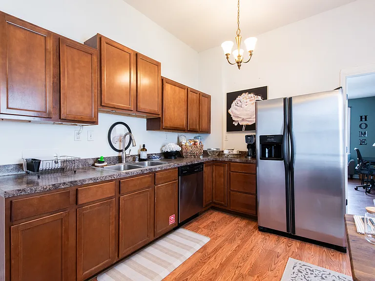 1218 Fischer Ave — Photo 19