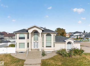 8616 159a Ave NW, Edmonton, AB T5Z 3E8