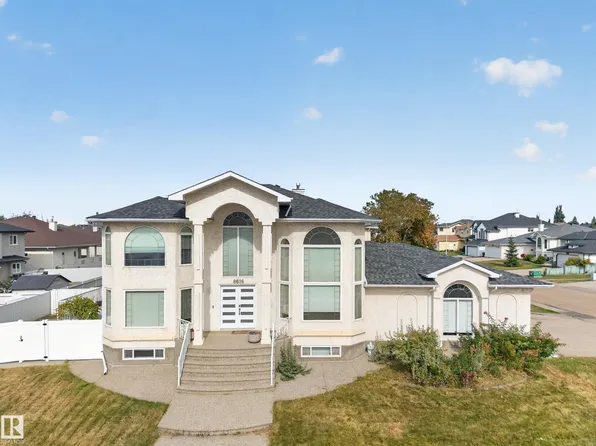 8616 159a Ave NW, Edmonton, AB T5Z 3E8