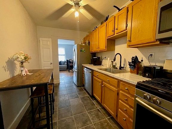 3rd image of 125 Farragut Rd #46