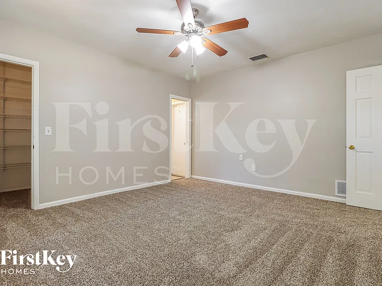 14300 Iroquois Ave — Photo 10