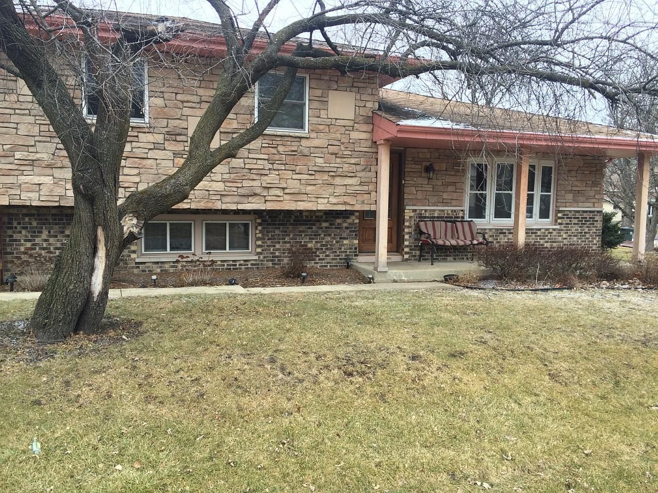 5890 Virginia Ave, Clarendon Hills, IL 60514 Zillow