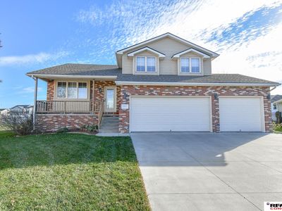 8933 Prairie Village Ct, Lincoln, NE, 68507