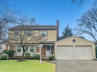 12 Saddle Ln, Cherry Hill, NJ 08002