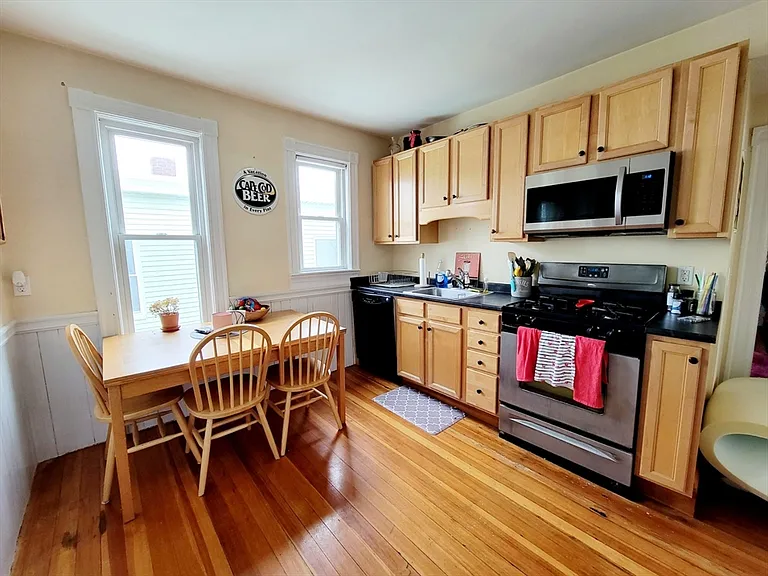 86 Conwell Ave #2 — Photo 2