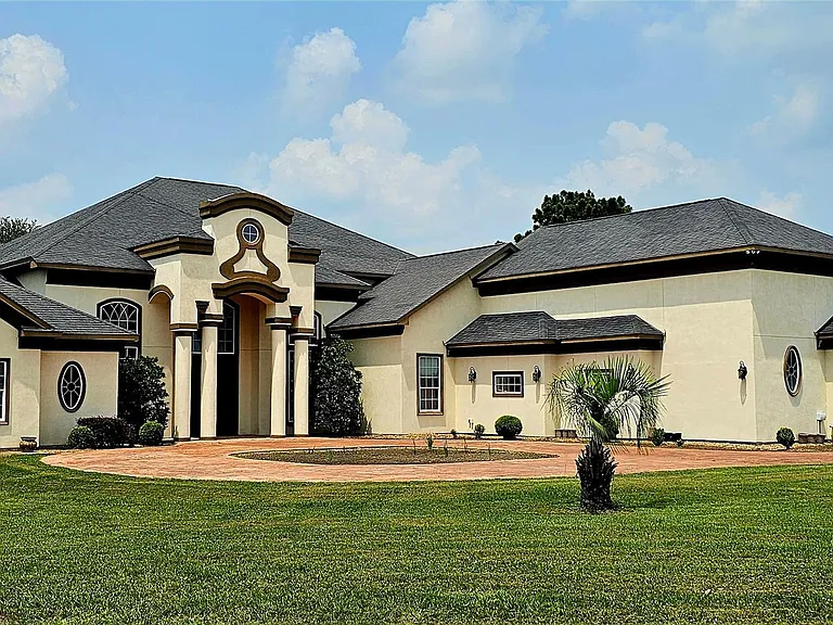 943 High Meadow Ranch Dr — Photo 3