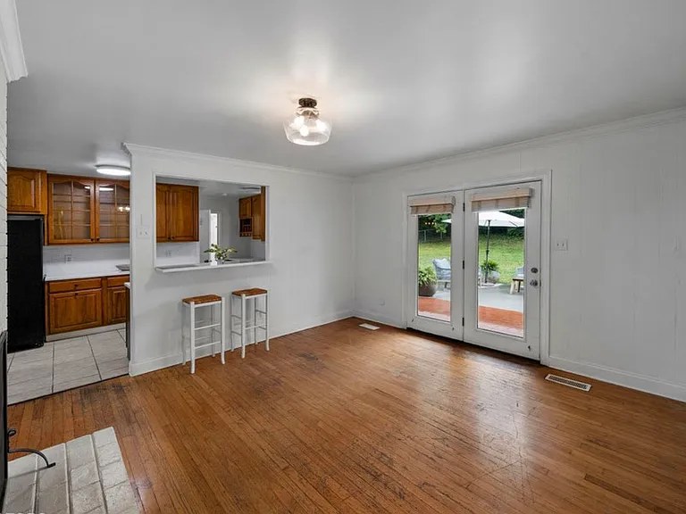 4908 Lonas Dr — Photo 20