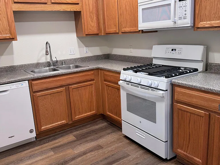 32531 Date Palm Dr #6 — Photo 1