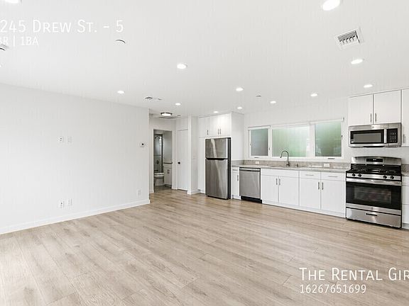 2nd image of 3245 Drew St #5