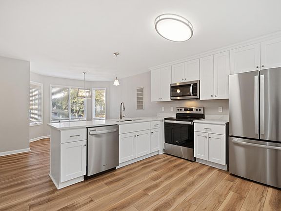 5th image of 410 34th St