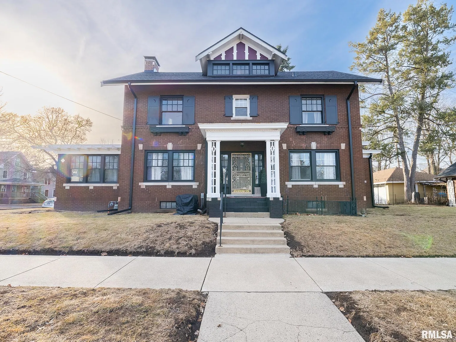 1701 W Barker Ave photo 1