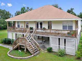 405 Favre St, Waveland, MS 39576