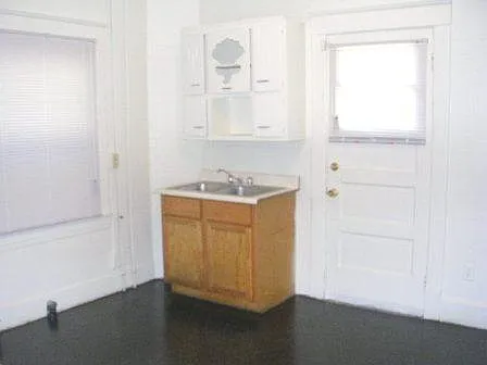 3 bed, 1600 sqft, $1,395 — Photo 4