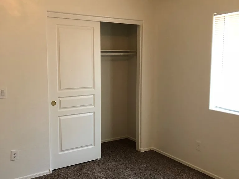 45579 W Dutchman Dr — Photo 15