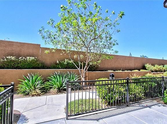 5th image of 40225 Calle Real