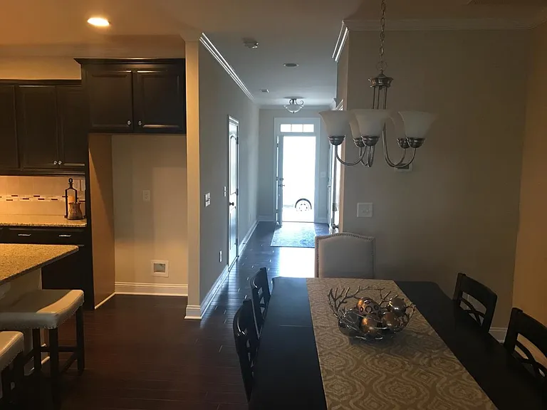 4226 Vallonia Dr — Photo 17