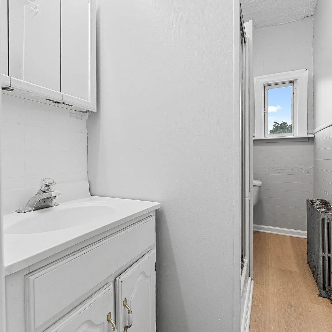 2 bed, $1,300 — Photo 2