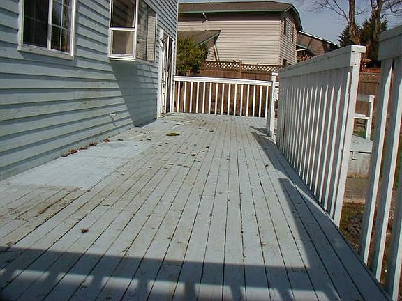 5th image of 23985 28th Pl W