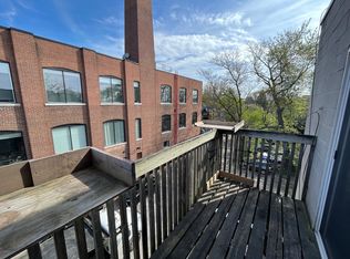 998 Queen Street East, Toronto, ON M4M 1K1