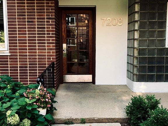 3rd image of 7208 Oak Ave APT 4SE