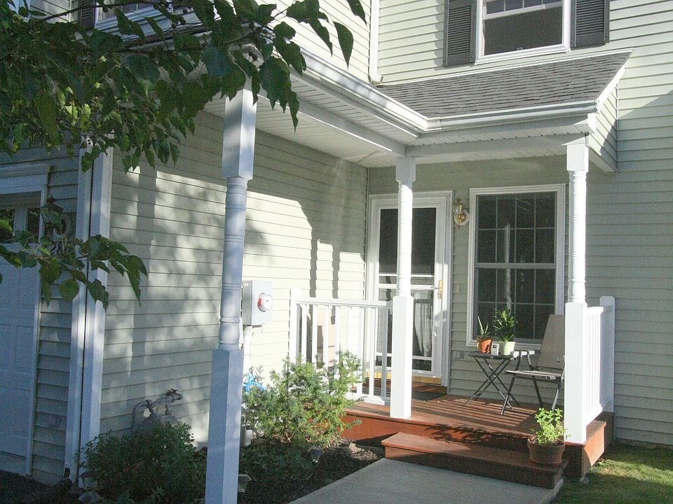 1st image of 280 Pinebrook Dr #280