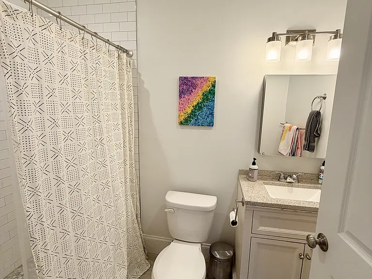 143 E Cottage St #3 — Photo 9