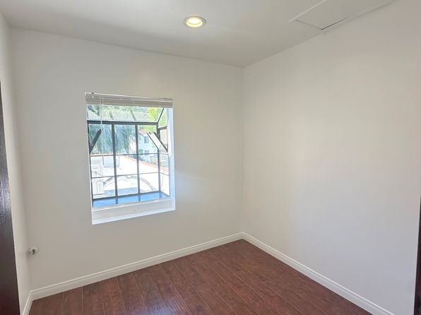 1610 E Chevy Chase Dr #1610