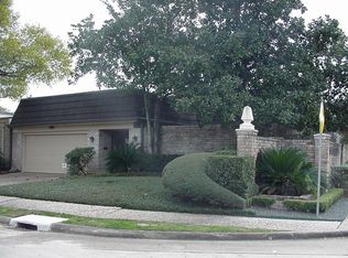 5541 Shadow Crest St, Houston, TX 77096