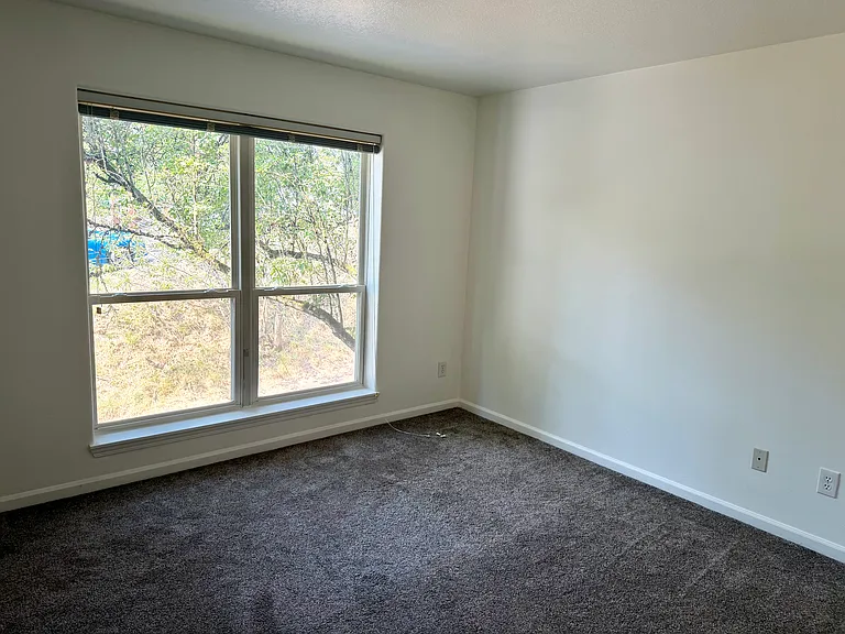 1033 SW Gibbs St #201 — Photo 19
