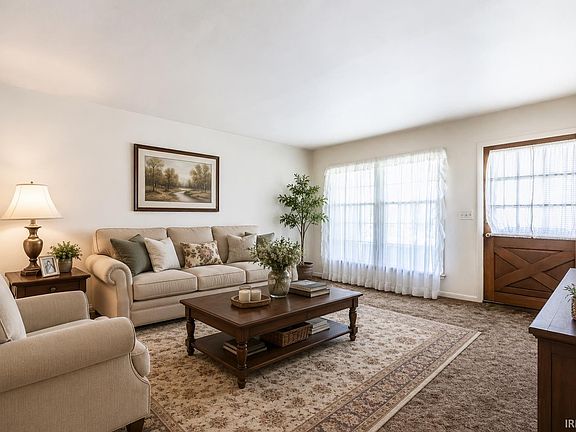 4th image of 3713 Debbie Ln