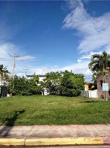 1st image of 7645 Carlyle Ave