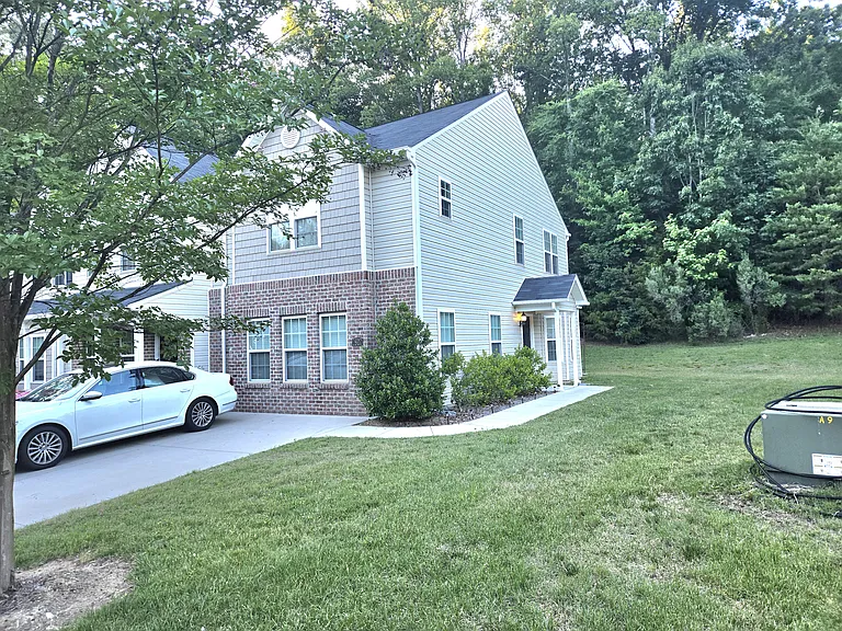 6522 Ashebrooke Dr — Photo 3
