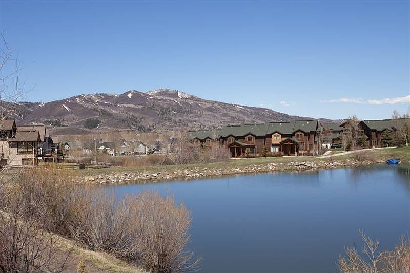 1st image of 1848 Hunters Dr