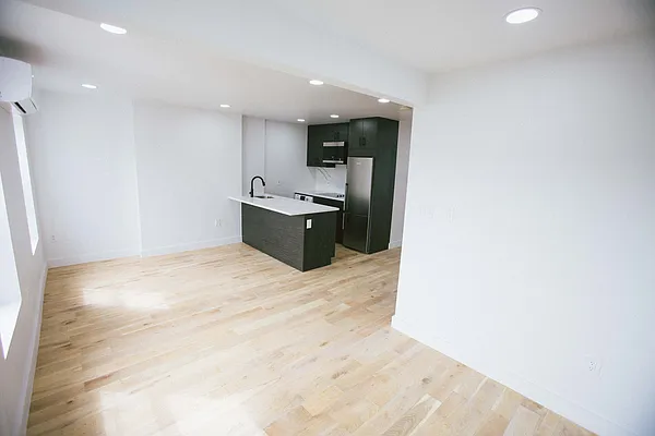 Rented by Compass | media 16