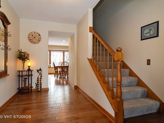 4th image of 40W349 Fair Oaks Dr