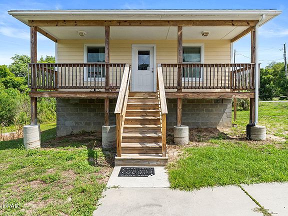 4th image of 257 Arlington Dr