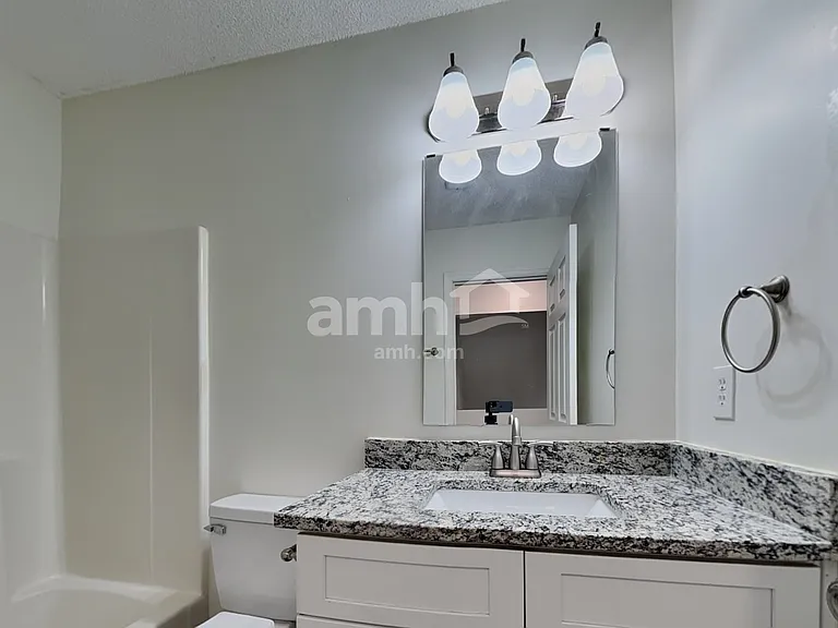 7548 Applecross Rd — Photo 16