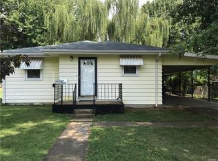 709 Lampert St, Alton, IL 62002