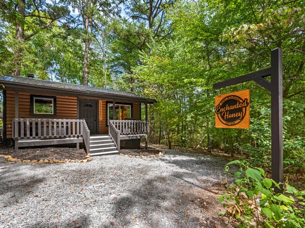 3750 Old Thomas Cross Rd, Sevierville, TN 37876