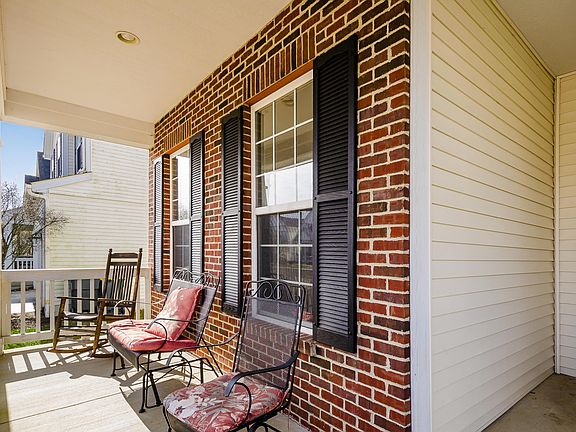 3rd image of 2905 Cordella St