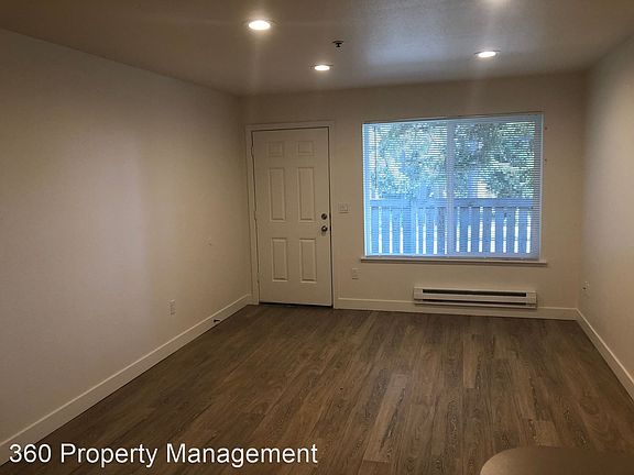 4th image of 31 NW Crosby Ave APT 104