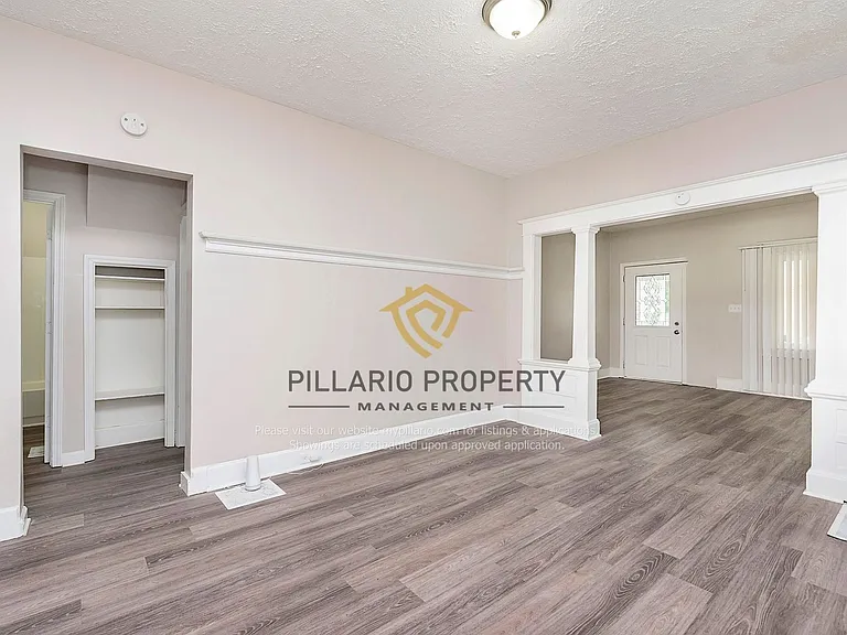 510 N Dearborn St — Photo 11