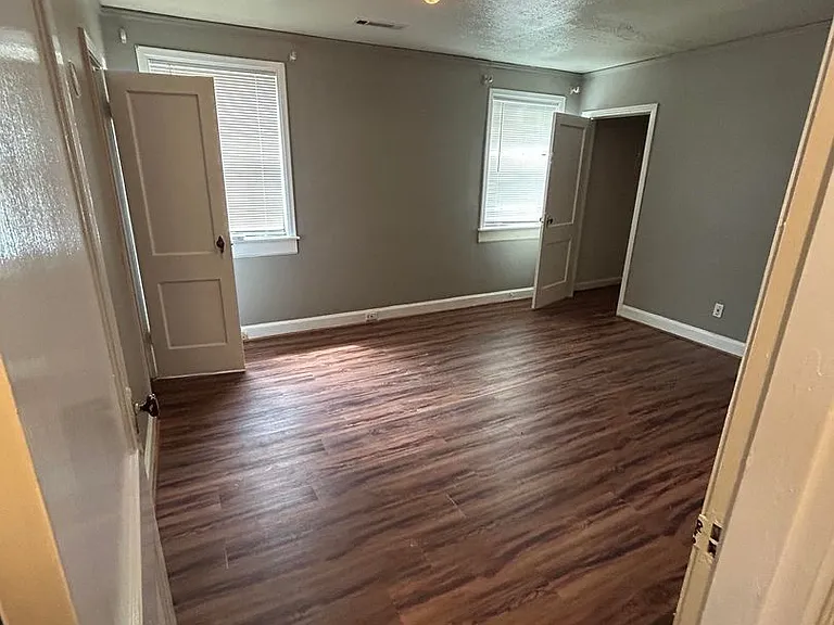 3616 Gaston Ave — Photo 8