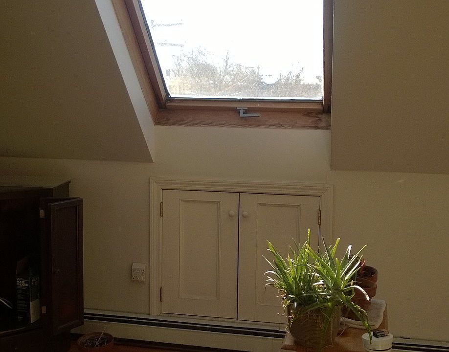 3rd floor living area skylight