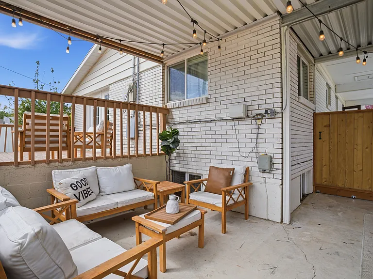 Backyard Patio (covered)